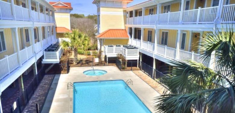 swimming pool at Yaupon Dunes condos | Better Beach Rentals